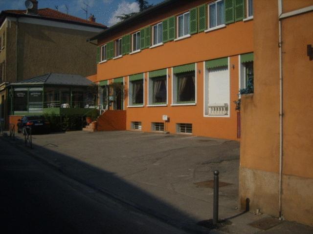 Auberge De La Vallee Francheville  Екстер'єр фото